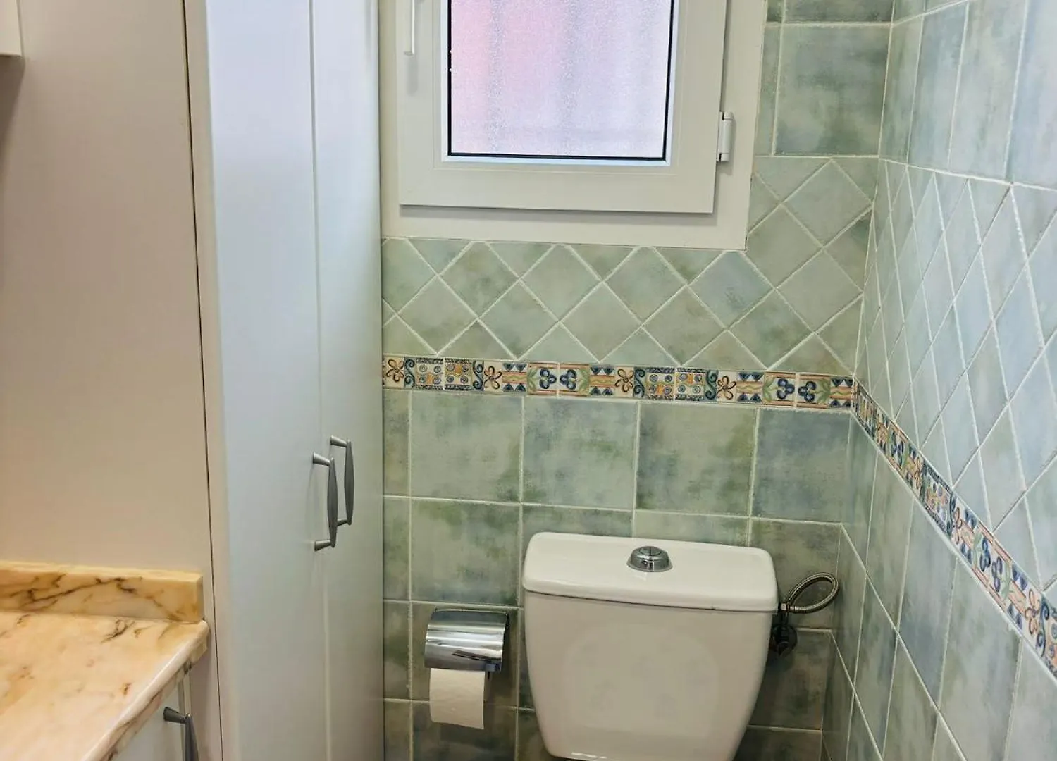 Chalet Con Piscina Privada En Primera Linea De Playa Torremolinos Spain